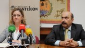 Dña. Nuria González, Decana del Colegio y D. J. Manuel Fernández, Secretario del Patronato Fundación Monteleón