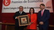 Entrega del Premio Leonés en el extranjero a D. José Ignacio Bethencourt