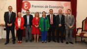 La Decana con los colegiados Medallistas de Plata por sus 25 años de pertenencia al Colegio