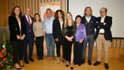 La Decana del Colegio de Economistas de León, Dña. María Díez Revilla con los compañeros Medallistas de Plata 