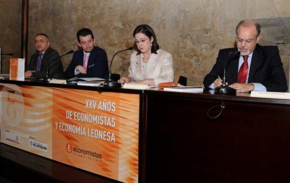 Presentación-D. Dionisio Domínguez, D. Juan Pablo García, Dña. Nuria González y D. José Villaverde