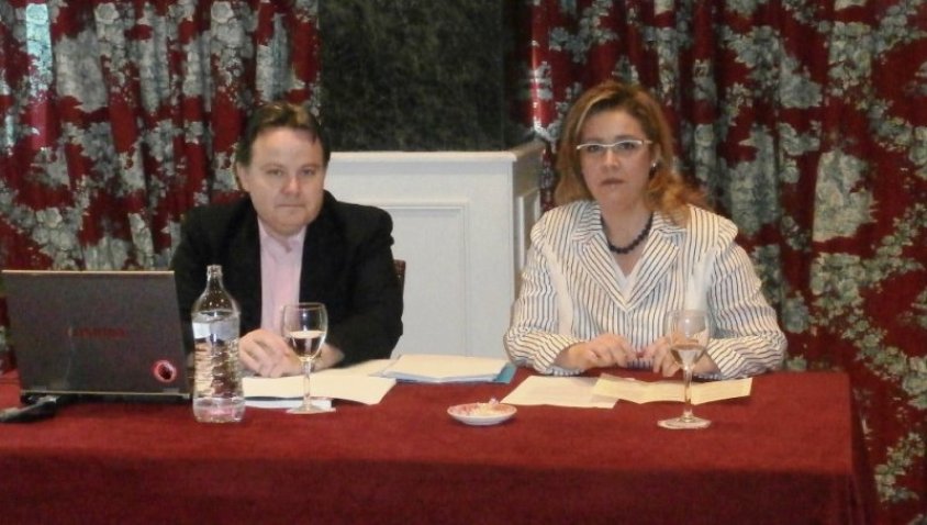 D. Carlos Nieto Delgado y la Decana, Dña. Nuria González Rabanal