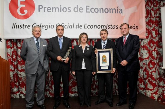 D. Urbano Santos, D. José Antonio de Paz, Dña. Nuria González, D. Isaías Maíso y D. Antonio Silván